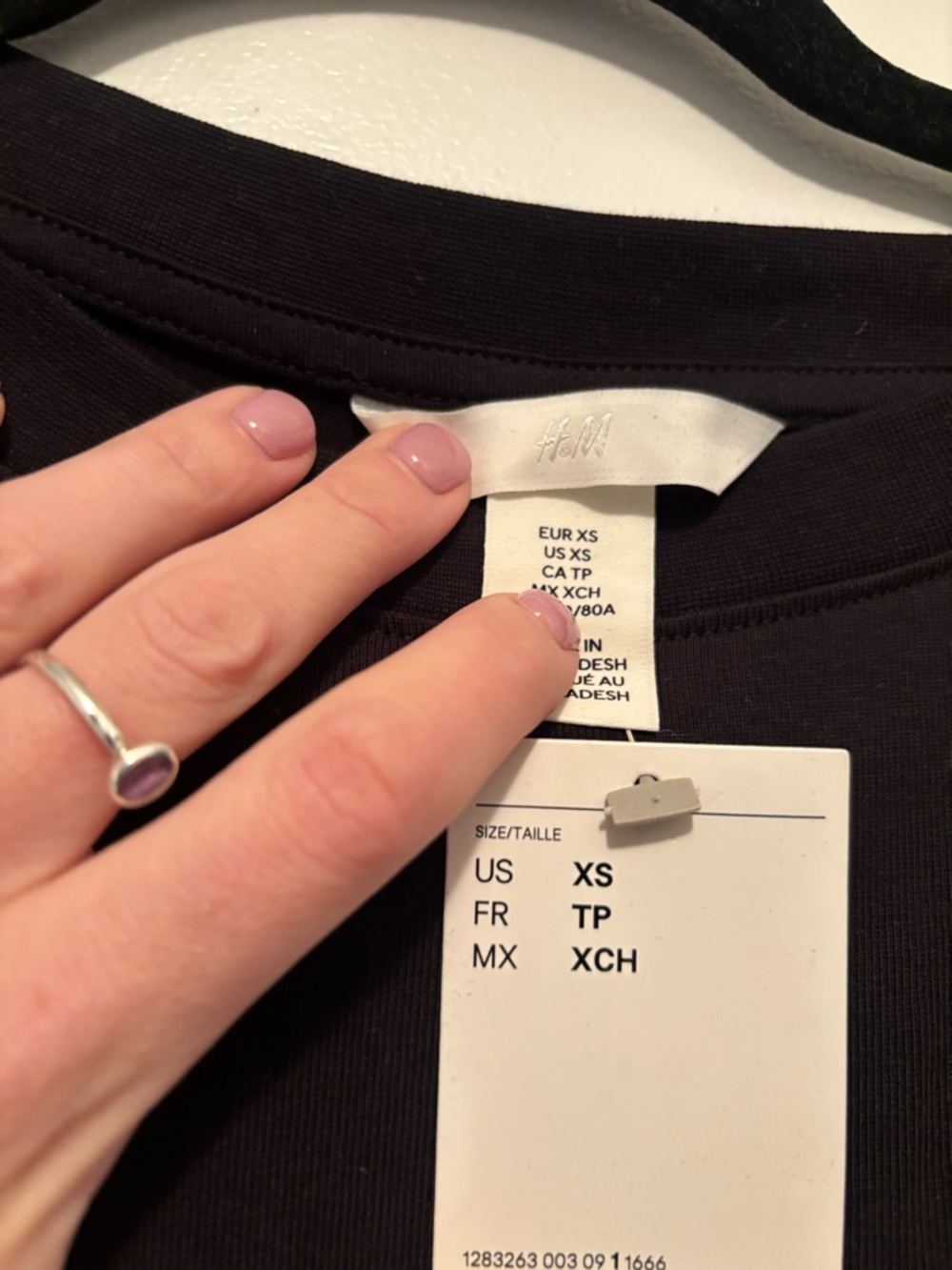 H&M Black Short Sleeve Tee Dress - Picture 2 of 4
